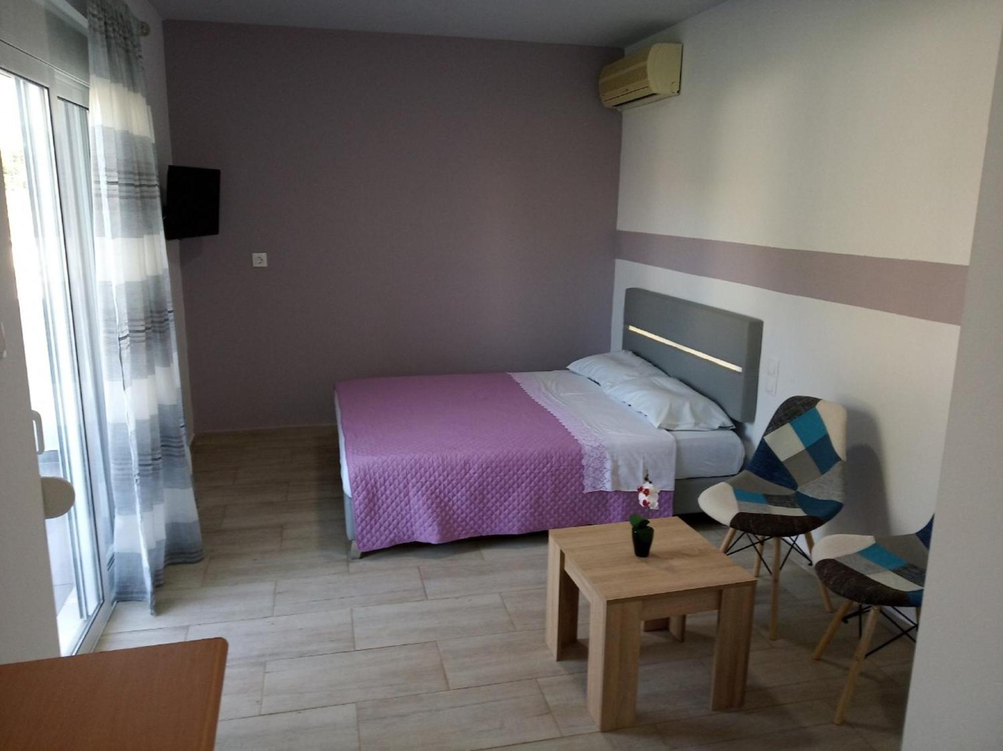 Lejlighed Toulas & Apts No2 *