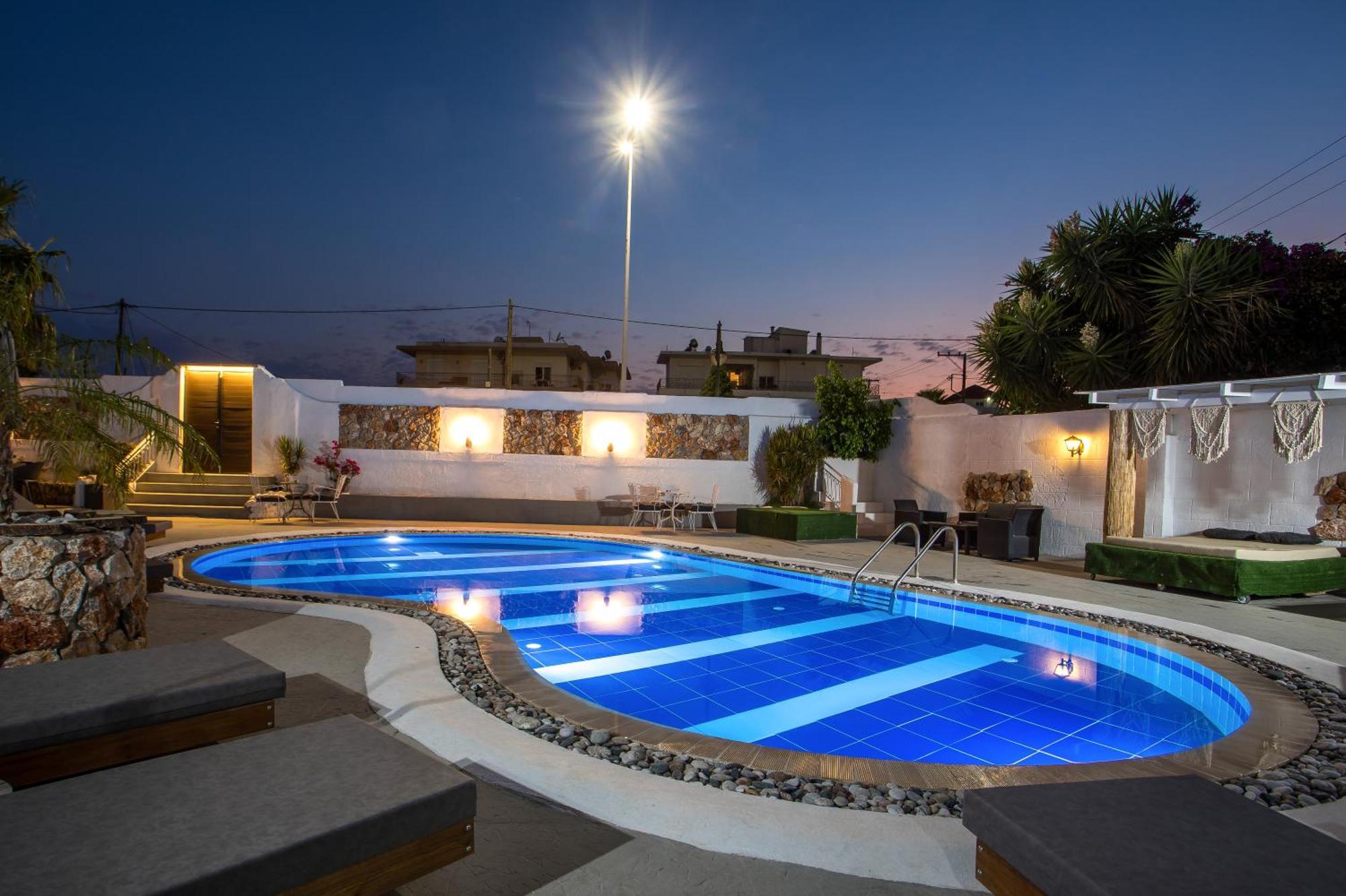 Toulas & Apts No2
